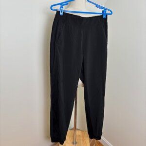 Athleta black textured Brooklyn Jogger pants size 4